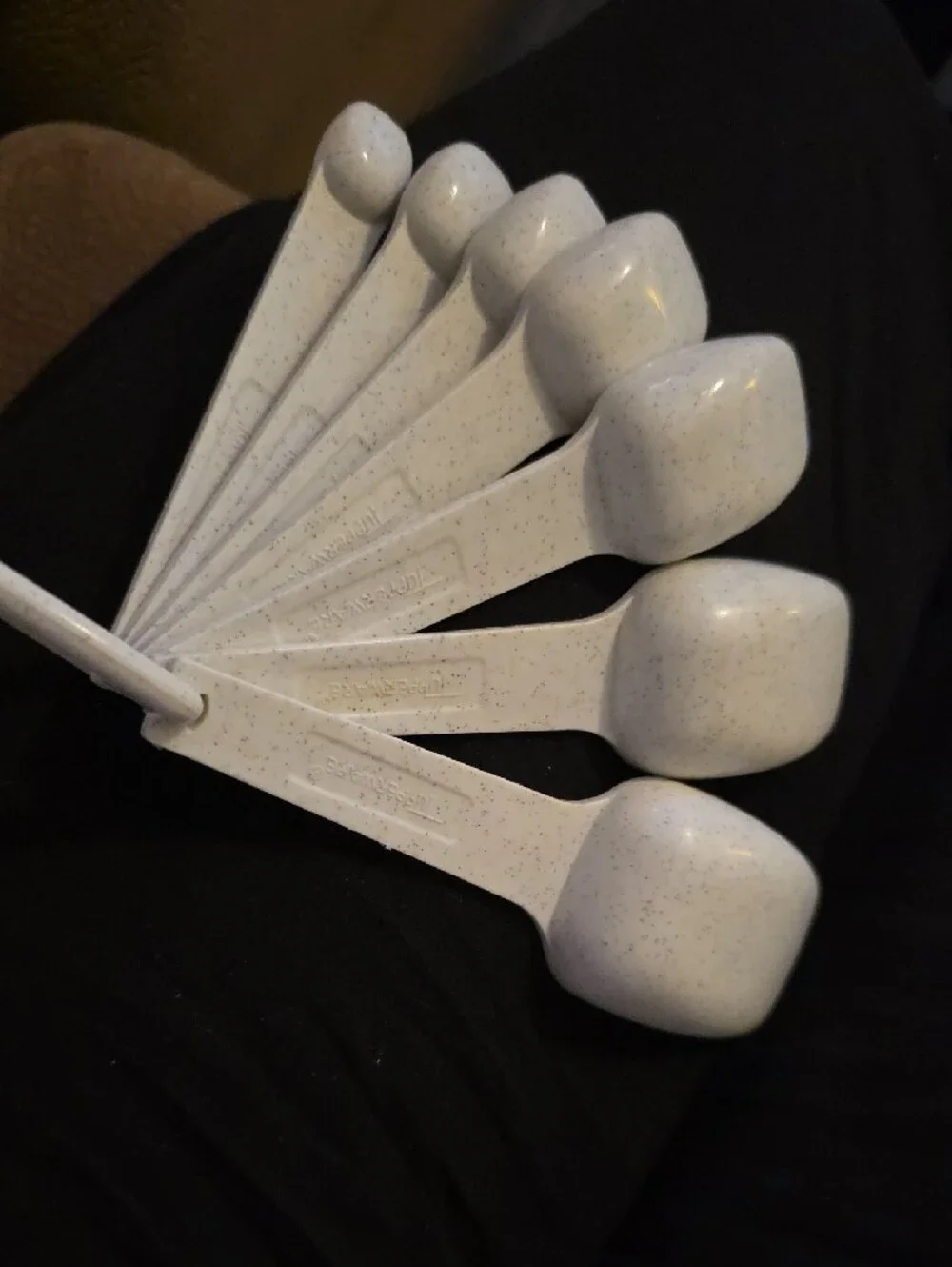 Tupperware Speckled White Nesting Measuring Spoon Set Vintage